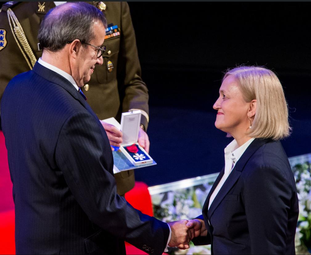 Vera Oinets — Valgetähe V klassi teenetemärgi kavaler