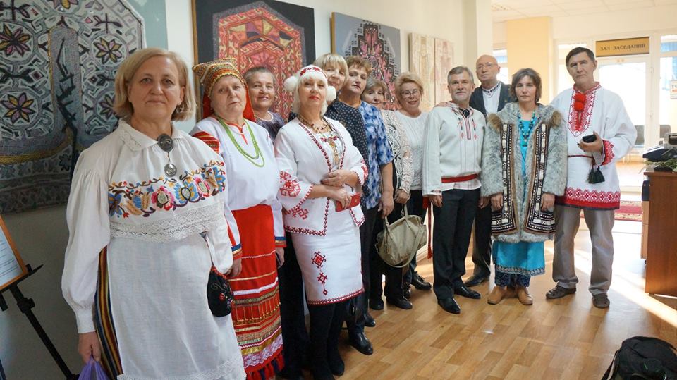 Siberis kutsuti kõiki eesti tantsude õpituppa.