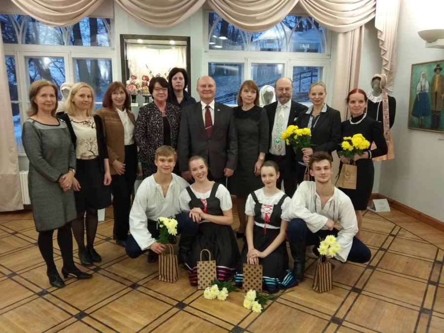 20. veebruril avati Tartus Tšehhi rahvariiete näitus