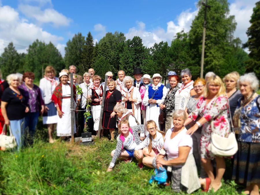 Mulgid pidasid Tarvastu kihelkonnas seltsi 85. sünnipäeva