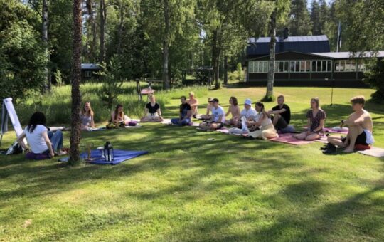 Metsakodus algas rootsieestlaste leerilaager