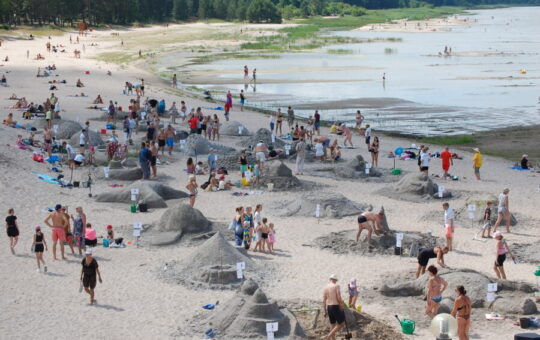Päikeseline perepäev Võsu rannas