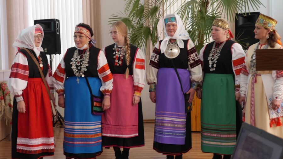 Iga-aastane soome-ugri päev Siberi eestlaste juures