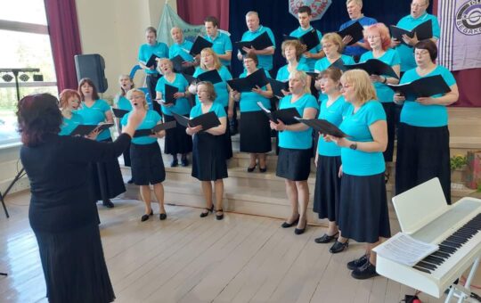 Kevadehõnguline  sõpruskooride kohtumine Tsirguliinas