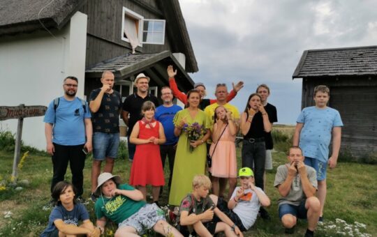 Manõja saare parmupillipillillaager pani kõlama võimsa konnakoori