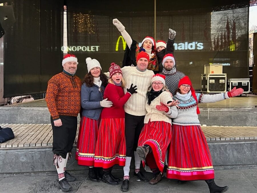 Trollid jõuluturul Trollid jõuluturul