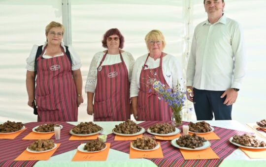 Jakob Hurda kunagised lemmikmaitsed: koduleib, karask, sõir ja koduvein.