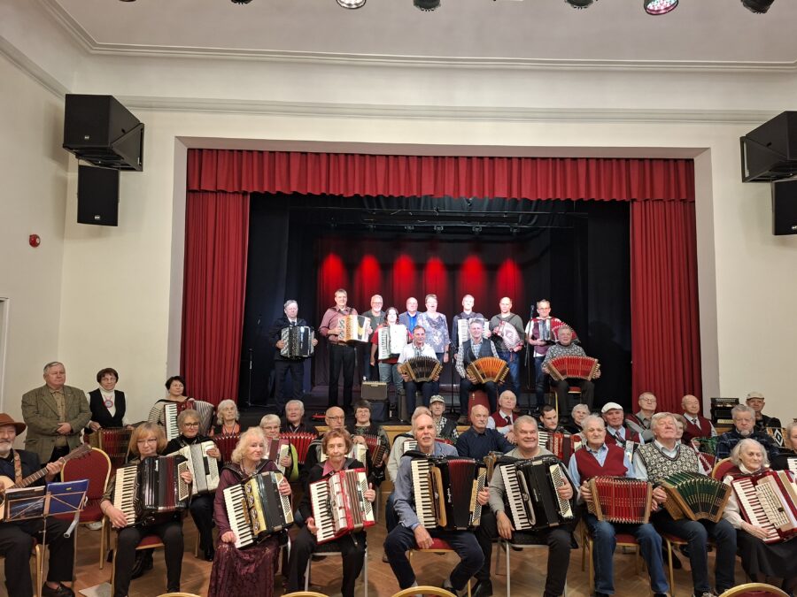 Akordionimuusika sügises Pärnus Akordionimuusika sügises Pärnus