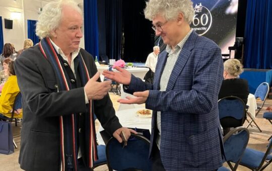 Aleksandr Part pälvis Peterburis  tänukirja.