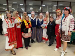 Värvikas pidu Naltšiki raamatukogus